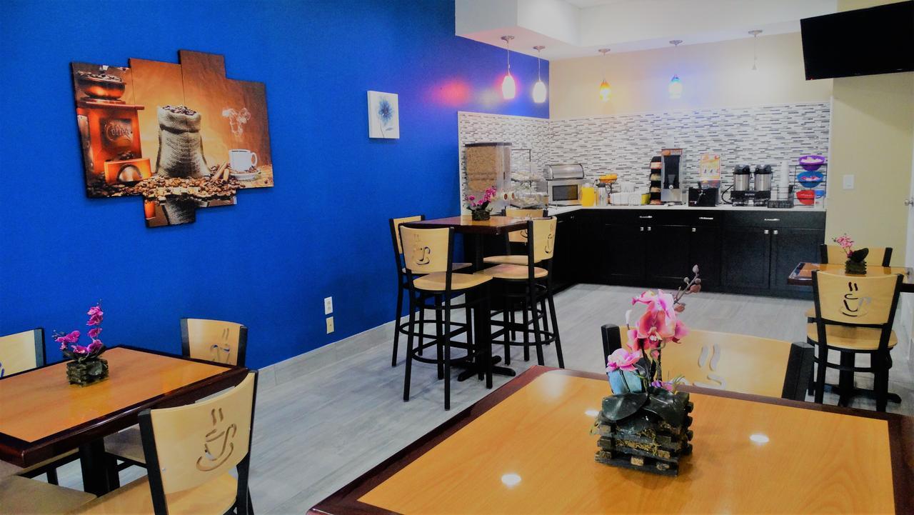 Oak Tree Inn & Suites Claxton Екстер'єр фото
